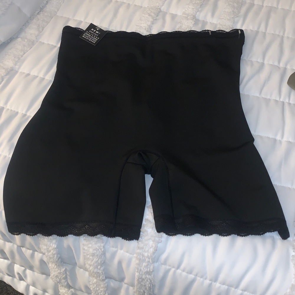 UnderWhere Shapewear Shorts Black High Waist Lace Trim Tummy Control